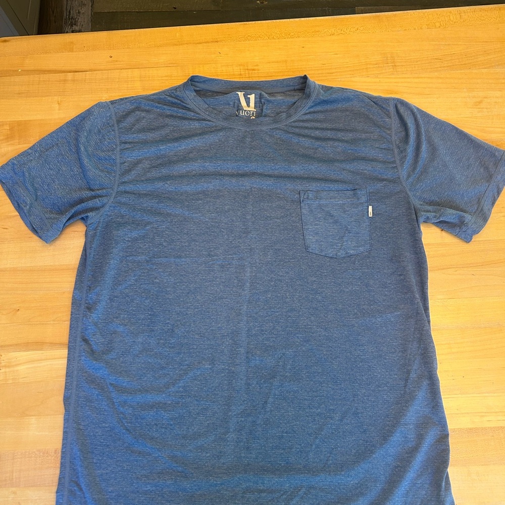 Vuori Men's Heather Blue Short Sleeve Tee